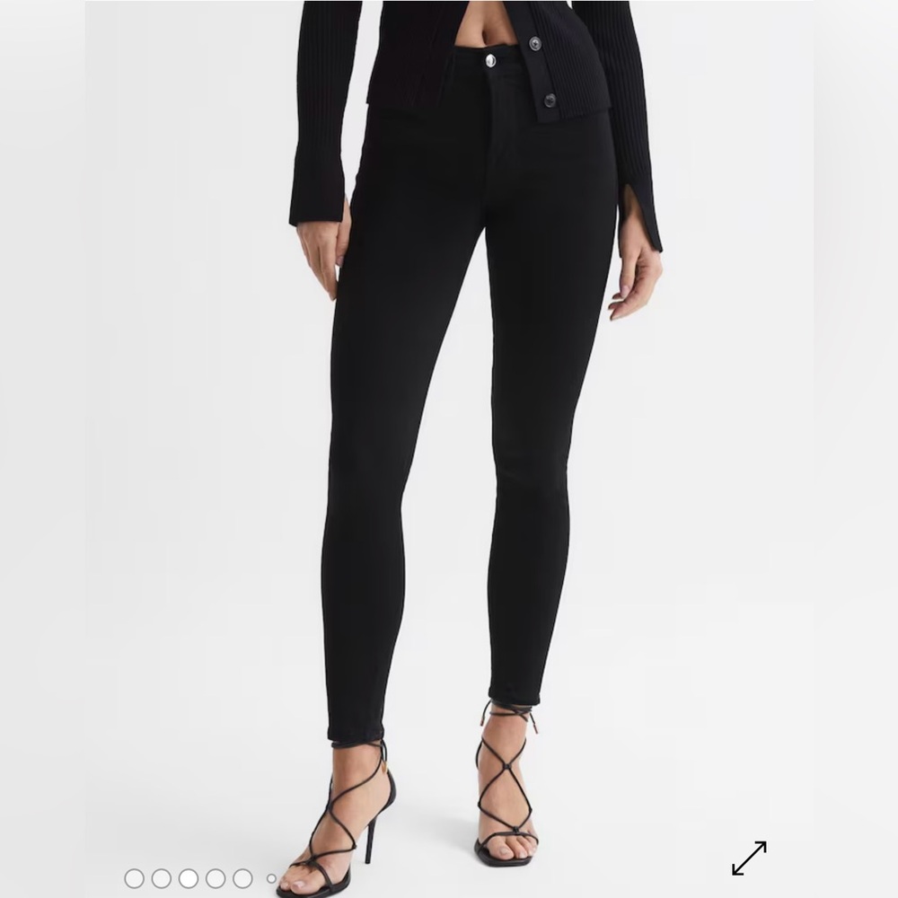 Good American The Good Legs Skinny Jeans